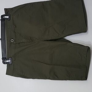 Women's Dark Green bermuda shorts. Cristopher And Banks, Size 6